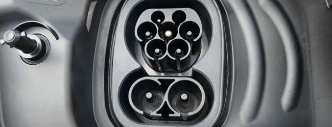 ford-capri-79-kwh-ricarica